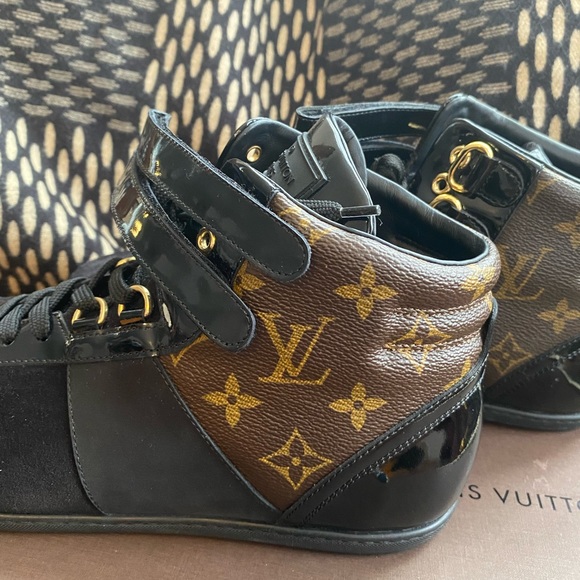 Louis Vuitton Shoes - LOUIS VUITTON Move Up LV Monogram High-Top Sneaker Trainers 41 US 10/10.5/11